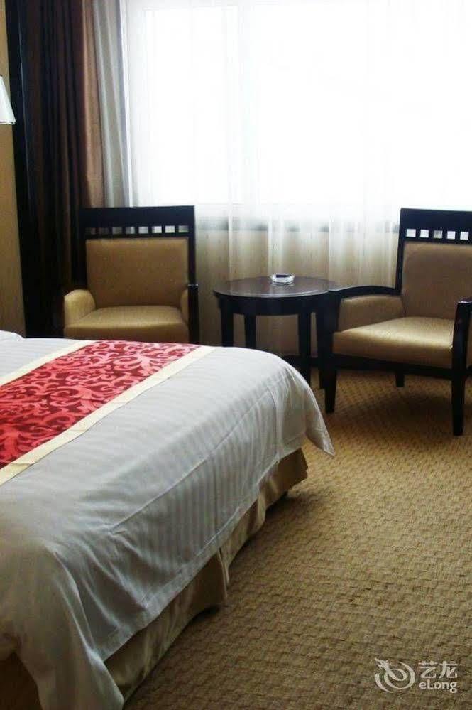 Jiangyin Lifeisland Hotel Exteriör bild